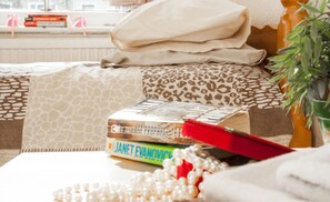 Interior detail - The Kensington - Two Bedroom Apartment, Sleeps 6 (London)