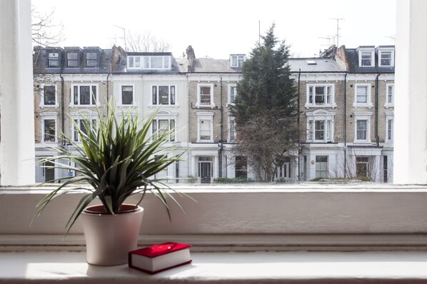 Interior detail - The Kensington - Two Bedroom Apartment, Sleeps 6 (London)