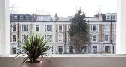 The Kensington - Two Bedroom Apartment, Sleeps 6