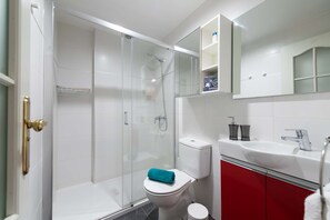 Combined shower/bathtub, hair dryer, towels - Suites Garden Apartamento 17 (Las Palmas)