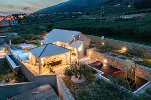 Exterior - Deluxe Villa Purple Rain with Swimming Pool (Bol)