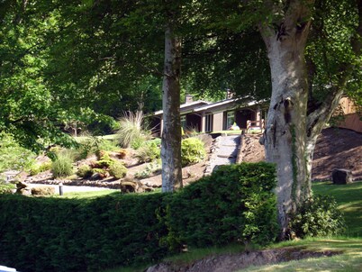 Luxury lakeside Self Catering Cottages