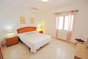 3 chambres, Wi-Fi, draps fournis