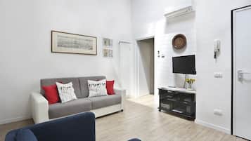 1 habitación, muebles diferentes y escritorio