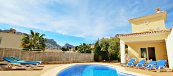Canuta Mar 14- two story holiday home villa in Calpe