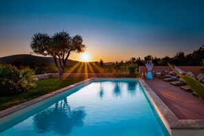 A heated pool - Luxury Villa Antoneta with Swimming Pool (Šibenik)