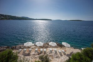 On the beach - Luxury Apartment the Ocean Dream II (Primošten)