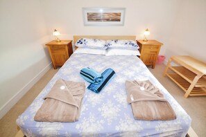 4 Schlafzimmer, Bügeleisen/Bügelbrett, WLAN, Bettwäsche