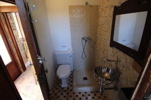 Shower, hair dryer, towels - Rocasol - rustic finca for nature lovers in Benissa (Benissa)