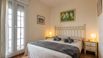 2 dormitorios, tabla de planchar con plancha, wifi gratis y ropa de cama