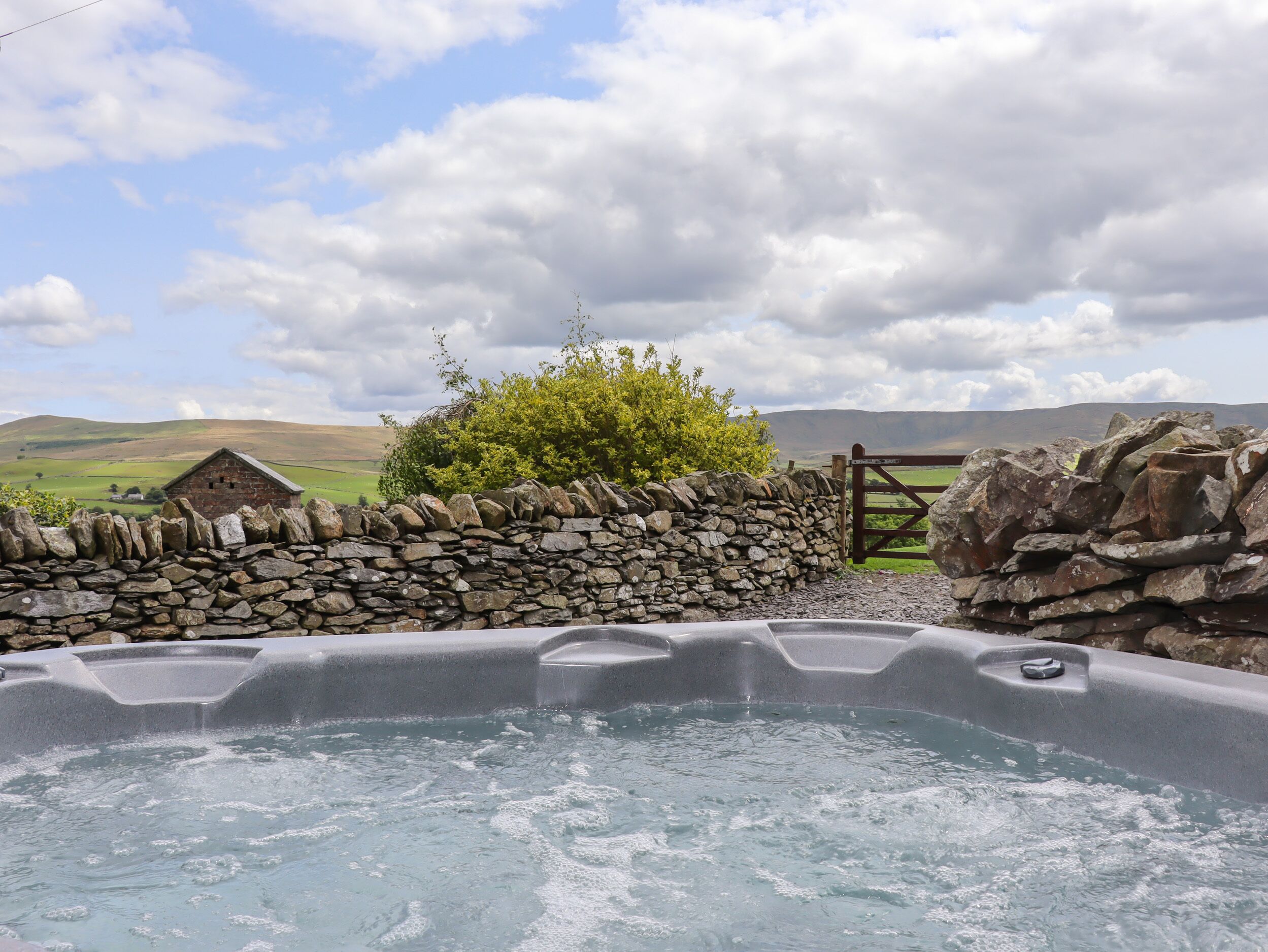 Bain à remous extérieur