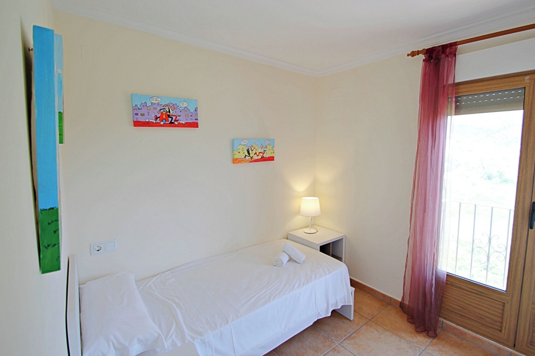 2 bedrooms, WiFi, bed sheets