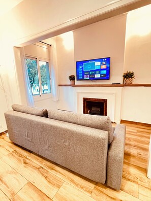 Televisio, DVD-soitin, stereot