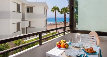 Beachfront Siesta 21 by VillaGranCanaria