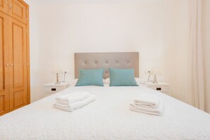 2 bedrooms, WiFi, bed sheets