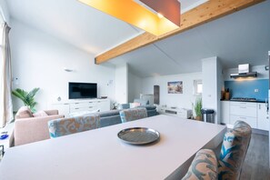 Interior - Neat island house with beautiful view and lovely roof terrace. (OUDE-TONGE)