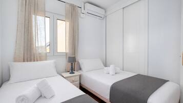 3 habitaciones, tabla de planchar con plancha y wifi gratis