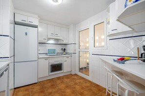 Frigorífic, microones, forn i rentaplats 