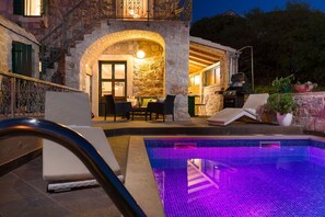 Pool - Villa Brač Stone with Swimming Pool (Bol)
