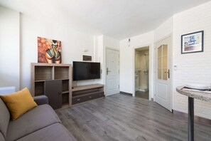 TV - Suites Garden Apartamento 42 (Las Palmas)