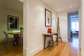 Interior - JOIVY Stunning duplex near Santa Justa Lift (Lisboa)