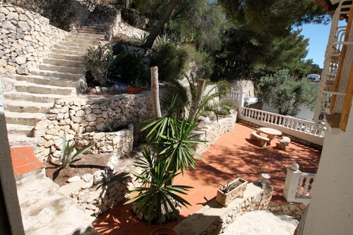 Bellevue - huvila merinäköalalla ja oma uima-allas Benissa