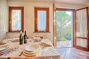 تناول الطعام