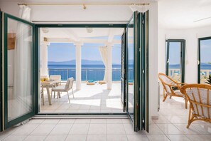 Interior - Beachfront Villa Shades of Summer (Podaca)