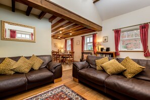 Living area - The Stables - at Broadgate Farm Cottages (Beverley)