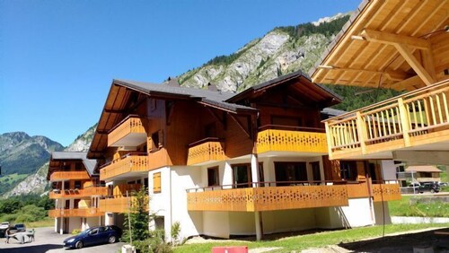 2 Bedroom Apartment 300 m to Ski Lift, La Chapelle d'Abondance