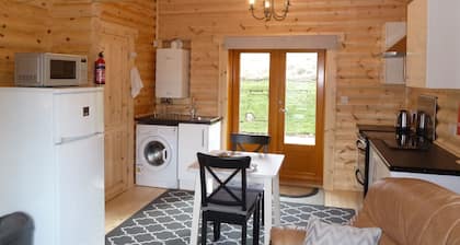 Blockhütte mit Whirlpool & Sauna für 2/3 | Im Cairngorm Nationalpark Großartige Aussichten