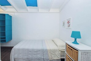 1 chambre, fer et planche Ă repasser, accĂšs Internet, draps fournis