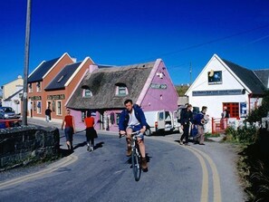 Exterior - Doolin Village L07 -  a two story that sleeps 6 guests  in 3 bedrooms (Doolin)