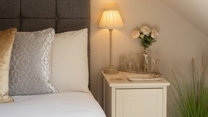 4 bedrooms, iron/ironing board, travel crib, free WiFi