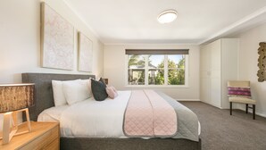 Casa, 3 camere da letto | 3 camere, biancheria da letto di alta qualità, tende oscuranti