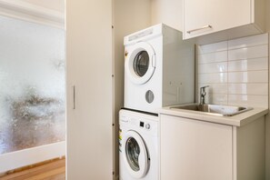 House, 3 Bedrooms | 3 bedrooms, premium bedding, individually decorated