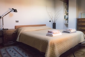 Appartamento Classic, 2 camere da letto | 3 camere, una scrivania, ferro/asse da stiro, Wi-Fi gratuito