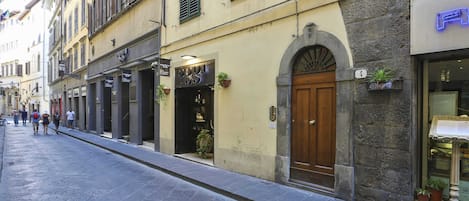 Apartment, 3 Bedrooms | Exterior