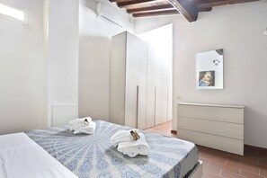 Apartment, 3 Bedrooms | 3 bedrooms, individually furnished, desk, laptop workspace