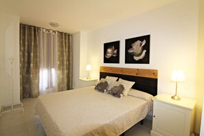 3 dormitorios, tabla de planchar con plancha, wifi gratis y ropa de cama