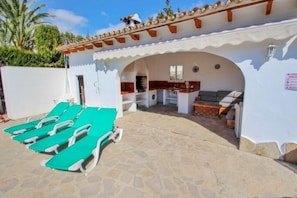 Terrace/patio - Mabruka - charming, Spanish finca style holiday villa in Benissa (Benissa)