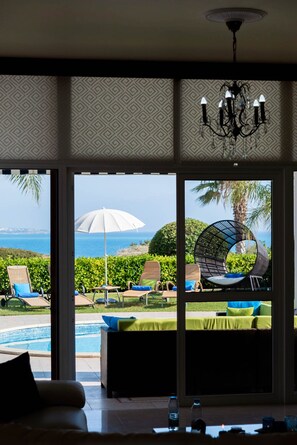 Interior - Villa Tequila Sunrise (Coral Bay)