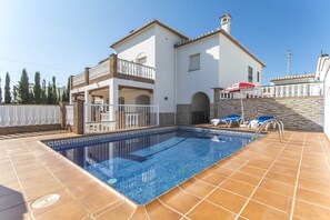 Pool - .Villa Vallao Nerja (Nerja)