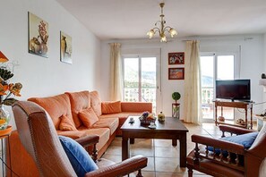 TV - .Villa Vallao Nerja (Nerja)