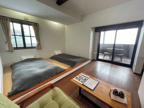 Japanese Western Style Room with Wood Deck | Iron/ironing board, free WiFi