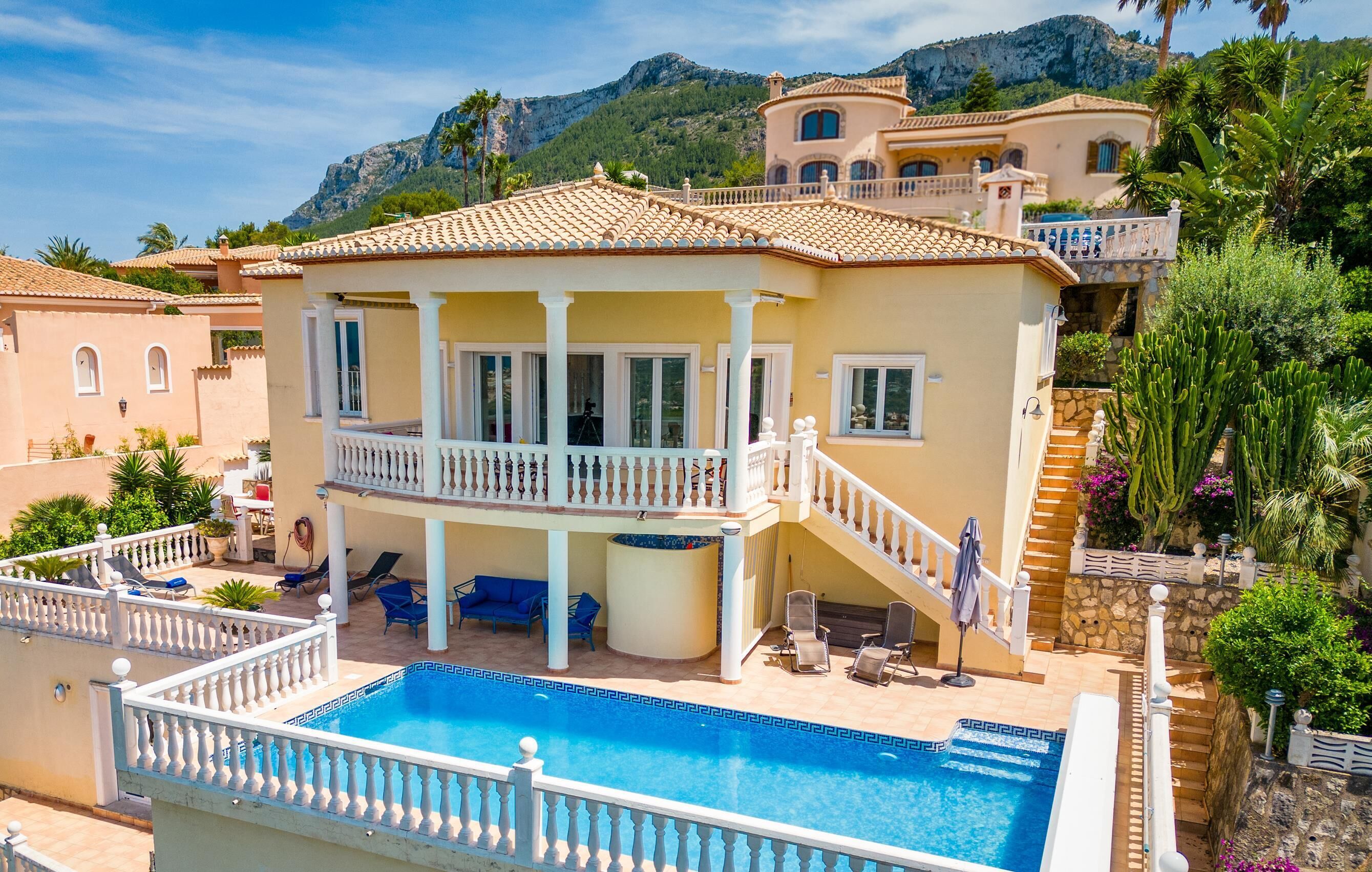 Et oppvarmet basseng