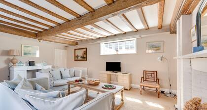 Rest Cottage - One Bedroom House, Sleeps 2