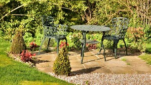 Garden - Shepherds Lodge (Shrewsbury)