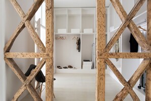 Interior - JOIVY Exclusive 4BR home w/3 workspaces&garden in Baixa (Lisboa)