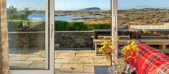 Cottage 206 - Ballyconneely - sleeps 18 guests  in 8 bedrooms